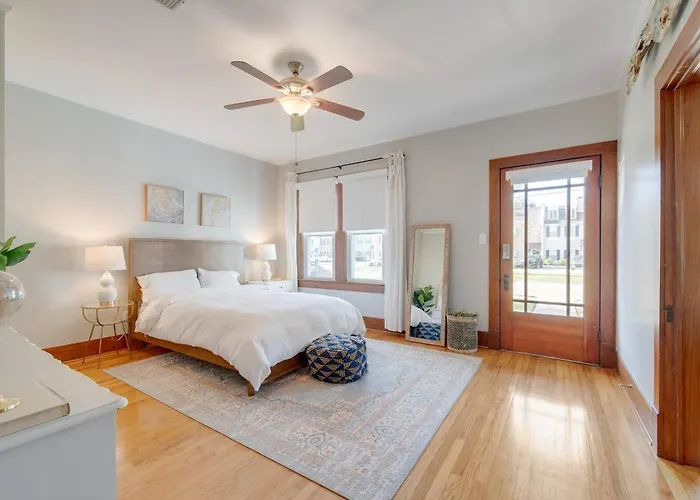 The Blue House -historic-updated-walkable