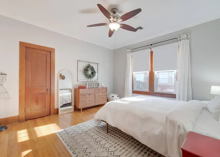 Hébergement de vacances The Blue House -historic-updated-walkable *