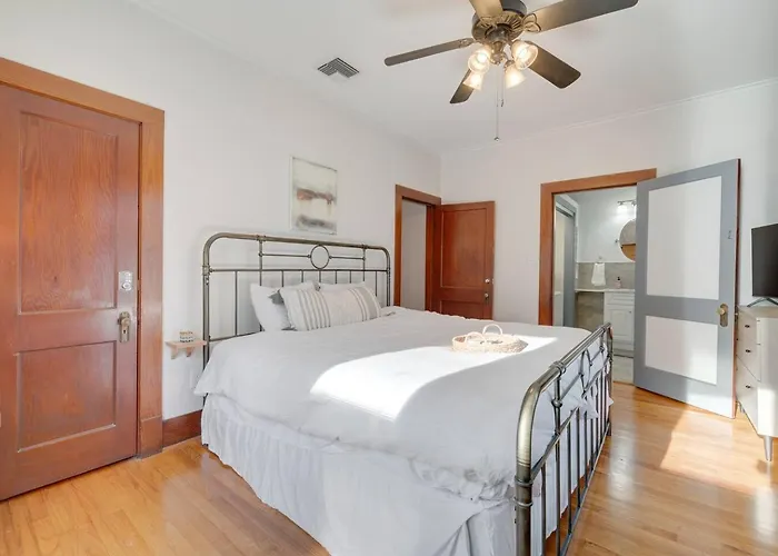 Hébergement de vacances The Blue House -historic-updated-walkable Lafayette